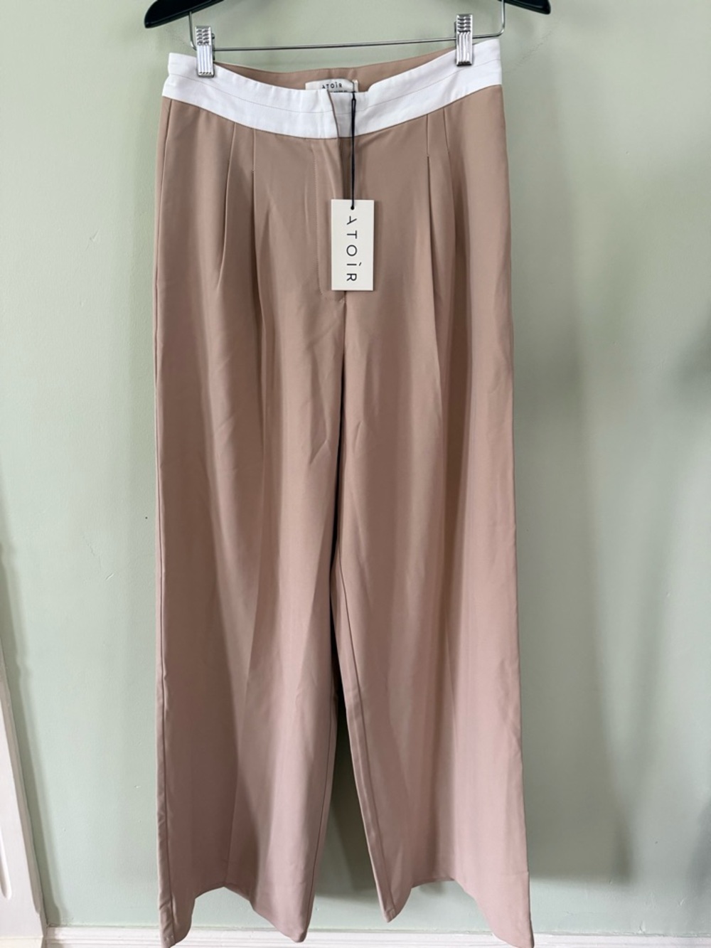 ATOIR Tailored Piece in Tan with Cream Tag